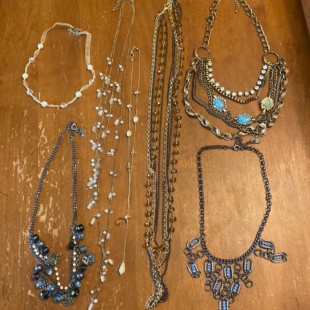 Set of 7 statement necklaces